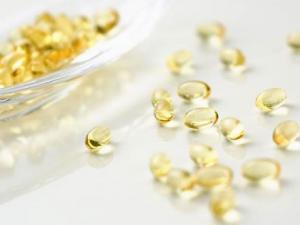 维生素e什么时候吃最好？能直接涂脸上吗