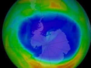 南极出现超级臭氧层空洞！面积相当于北美