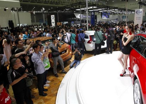 ��ͼ:�人��չ��ģ����,��������濳�չ���Ըа�������