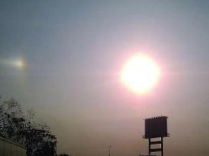 �����Ϻ����3��̫�����Ͼ����쵹��΢Ц�ʺ磬����ĩ���ǻ���