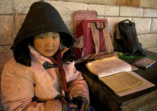 9��Ů����ҹ��ͷ�����������׻�����·������·��������