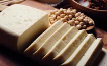 豆腐吃不对反伤身 吃豆腐不可过量且要注意搭配