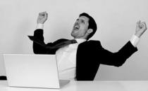 办公族巧用健身球可缓解酸痛