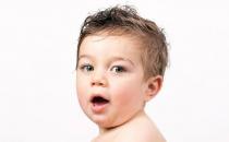 宝宝的便便颜色透露出什么健康状况？