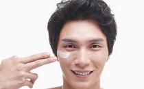 男性长斑的原因和治疗方法