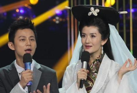 盘点谢娜百变大咖秀10大雷人造型，没有最雷只有更雷，谢娜扮演白娘子