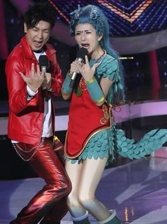 谢娜版小龙人微博引网友不满,网友吐槽娜姐毁我童年啊
