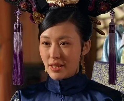 王石离婚,《甄嬛传》80后女演员田朴珺新欢，潘石屹任志强等微博调侃