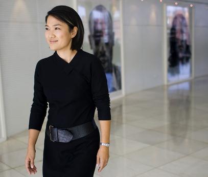 张欣个人资料照片，王石离婚,《甄嬛传》80后女演员田朴珺新欢，潘石屹任志强等微博调侃