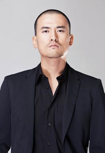 赫子铭个人资料图片，何洁男友赫子铭曝光，何洁敢爱发布会郝子铭示爱