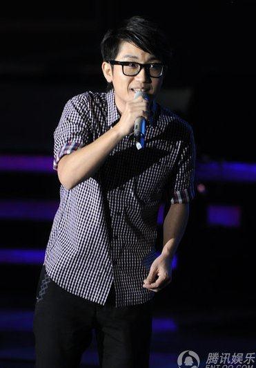 中国好声音广州开唱：杨坤率金志文、张玮等学员声震广州