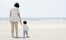 宝宝睡觉不安分 一惊一乍是什么原因？