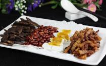 烤肉烤串来下酒？喝酒千万别吃这些菜！