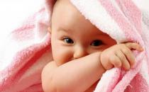 给宝宝清洁五官有技巧吗？