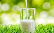 牛奶越浓就越好？喝牛奶易犯的误区