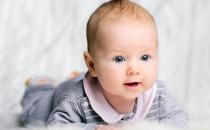 宝宝为什么哭闹？如何教导宝宝去爱？