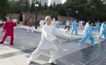 这2个“小动作”竟可以防中风！