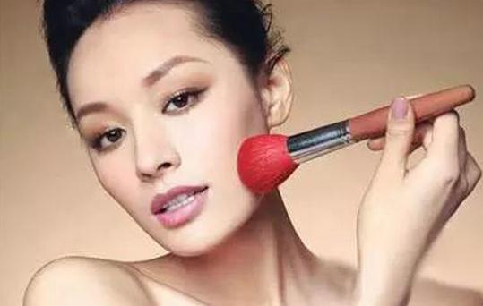 日夜保养帮你迅速找回好肌肤！