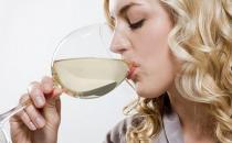 六个时间段不宜洗澡 酒后洗“养生澡”易致虚脱