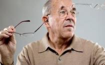 老花眼是老人的“专利”？ 正确认识老花眼