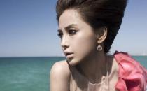 胖脸的MM如何化妆才好看？