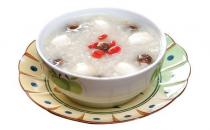 混合痔有哪些症状？ 混合痔的防治方法