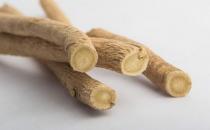 黄芪的美容方法：黄芪增白膏