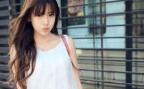 最快速的瘦脸方法：用冰毛巾敷脸