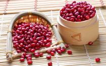 女性吃红豆有什么好处？红豆消水肿