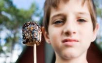 贪吃零食易患癌症？吃零食的坏处