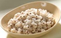 女性必知的祛湿食谱：板蓝根猪腱汤