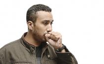 秋季咽喉干痒该怎么调理 