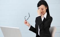 电脑亮度设置成多少合适 电脑族如何呵护视力