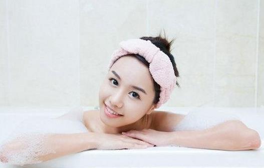 七大高效省时皮肤保养法 懒女人一样美美的