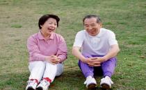 老人微胖或更长寿