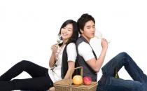 婚后老公越来越不爱说话是什么原因？