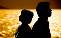 男人出轨怎么办？怎么留住出轨的他？