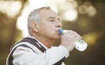 老人冬季如何养生 要注意什么