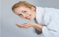 补水四部曲 肌肤水嫩一整天