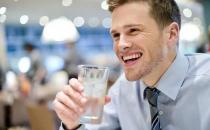 秋季天气干燥喉咙发炎怎么办