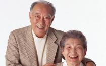 如何防止老人摔跤及锻炼平衡力