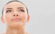 秋冬护唇窍门 预防起皮