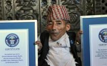 世界上最矮成人男子去世，享年75岁