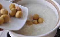 慢性腹泻折磨人 慢性腹泻吃什么好