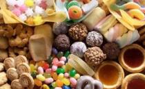 6成中学生钟情零食和洋快餐 学生多患成人病