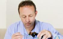 老人服用壮阳药一定要慎重