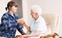 老人体检必须慎重对待