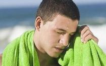 老人中风有先兆 如何预防老人冬季中风