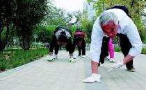 老年人运动要学会偷点懒