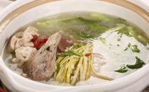 8大药鸡食疗方帮男性补精血